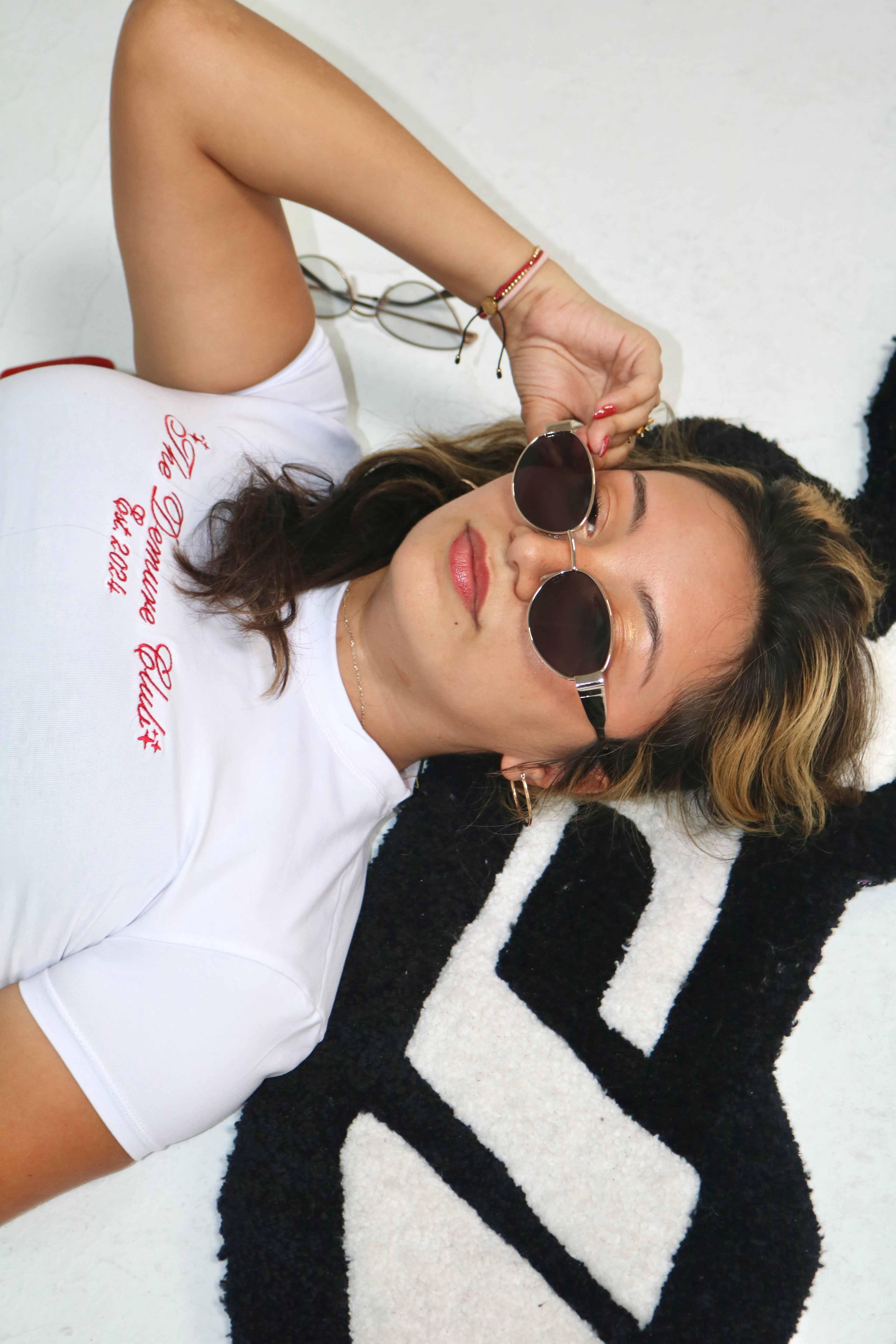 THE DEMURE CLUB BABY TEE - WHITE